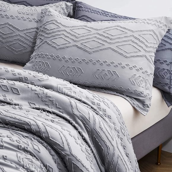 New Comforter Set - Boho Bedding Set, Light Grey Soft Fashion Luxury Bedding Set - Picture 6 of 10